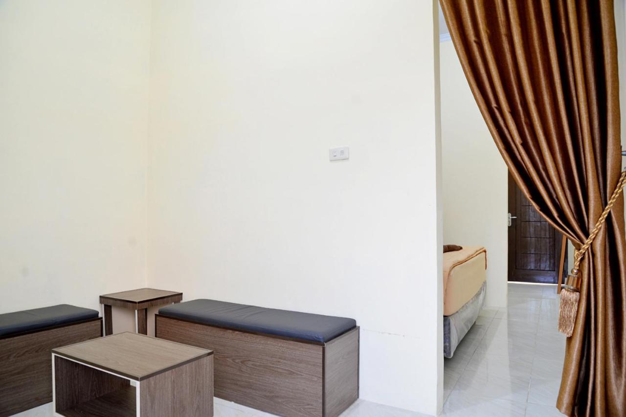 Haura Syariah Home Stay Бандар-Лампунг Экстерьер фото